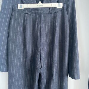 Jones New York pants with pleats and cuffs 
Grey pin striped size 12